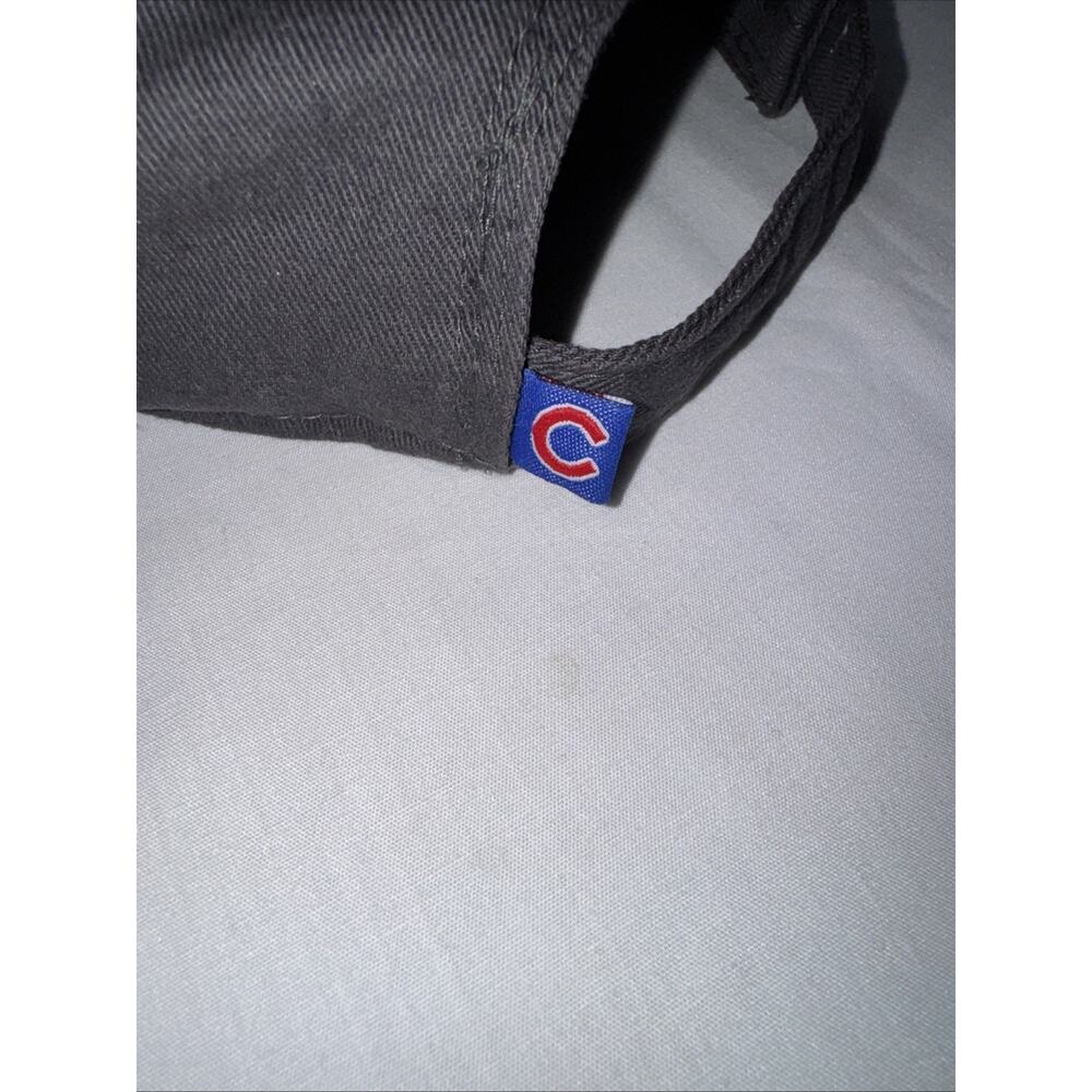 MLB Baseball Official Chicago Cubs Fan Favorite Gray Adjustable Strapback Hat - Picture 5 of 8
